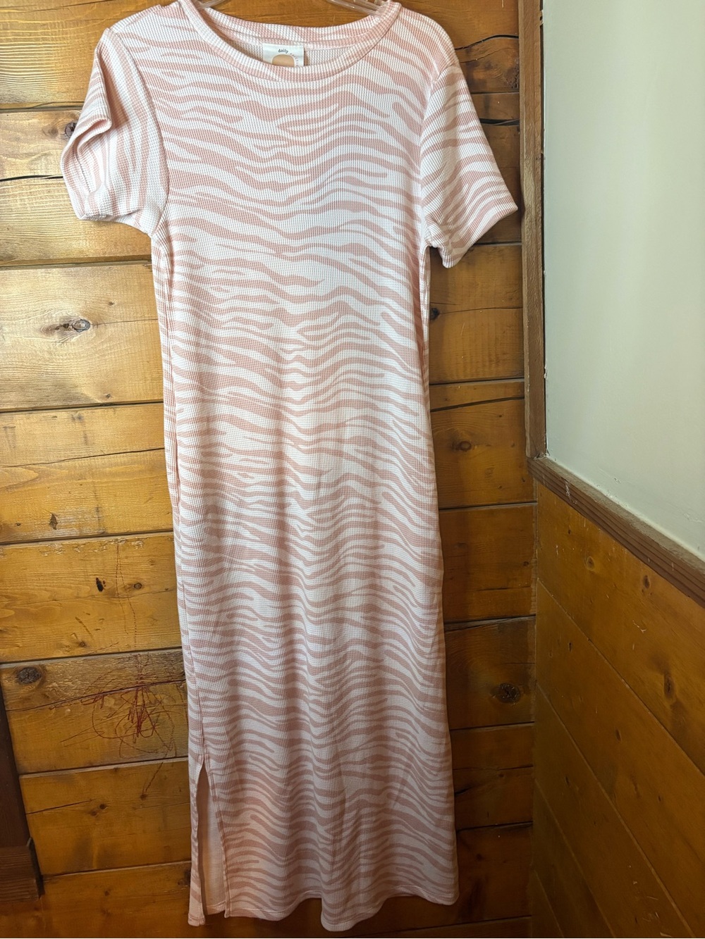 NWT Anthropologie Casual Pink Zebra-Print Midi Dress daily practice medium